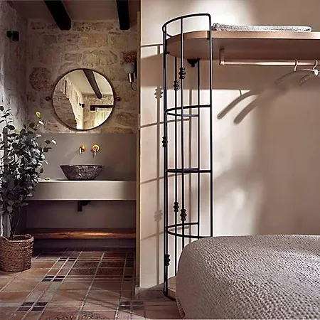 Leeda's Village Hotel 4*