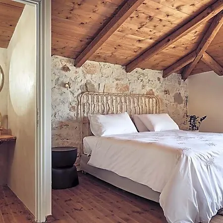 Leeda's Village 4*